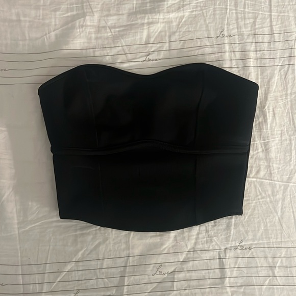H&M Black crop top - Picture 1 of 3